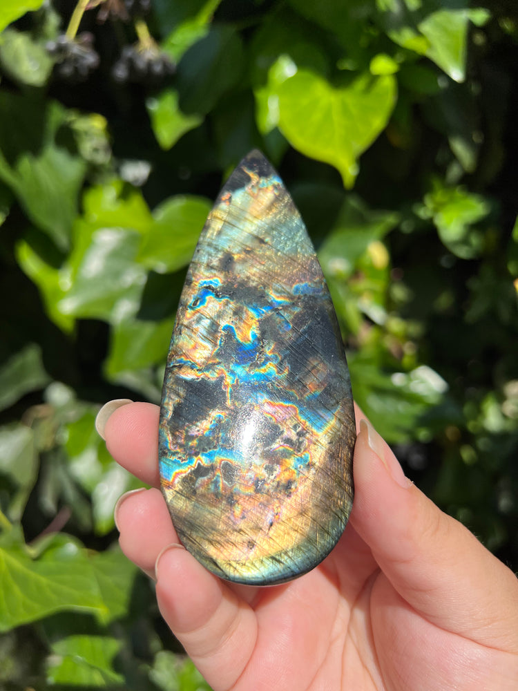 
                  
                    XL Labradorite Cab
                  
                