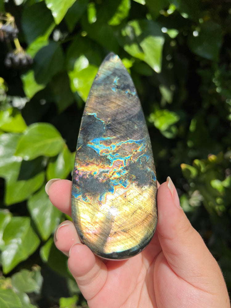 
                  
                    XL Labradorite Cab
                  
                